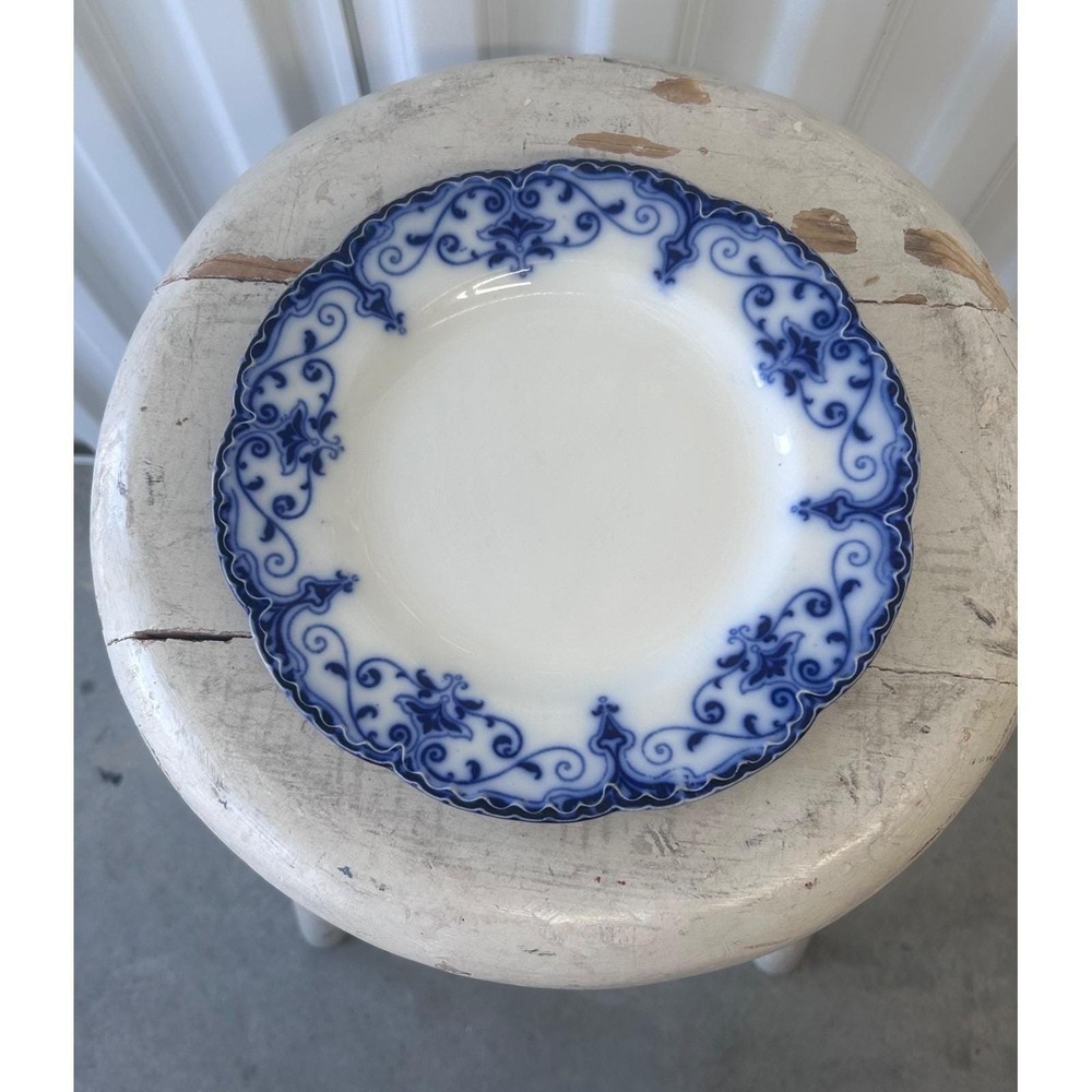 Jewel by Johnson Brothers Flow Blue Supper Plate (318)
